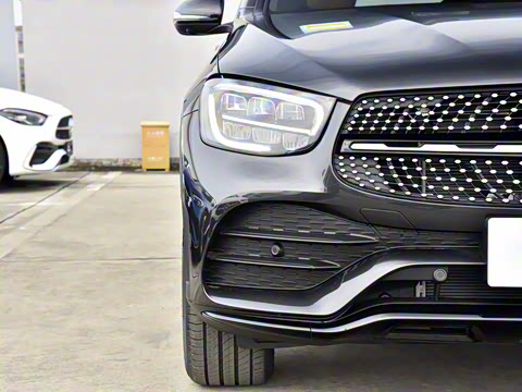 2023�� GLC 260 4MATIC ����SUV