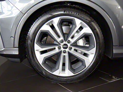 2022�� 55 TFSI quattro S line�˶���