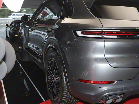 2025�� Cayenne 3.0T ���ΰ�