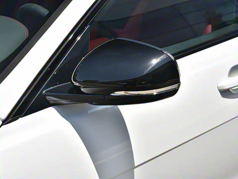 2025�� 2.0T 250PS R-DYNAMIC 90�����ذ�