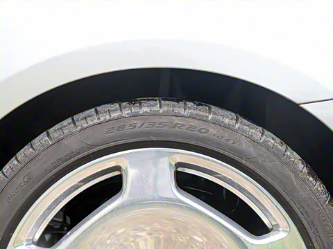 2025�� �Ŀ� S 680 4MATIC