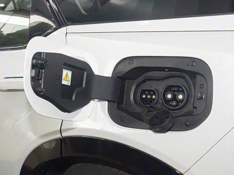 2025�� 630 PRO���а�