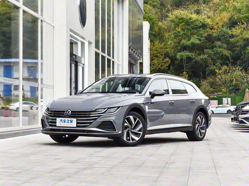 购一汽-大众cc正在促销中 欢迎到店试驾