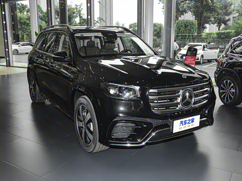 2025�� GLS 450 4MATIC ������