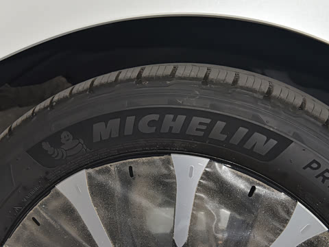 2024�� �ʹ� ˫�� 2.5L �����