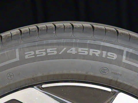 2025�� PRO 380TSI ���� R-Line �����