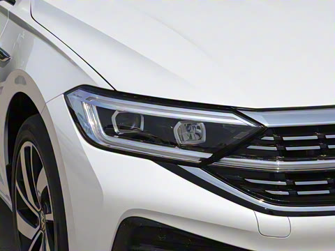 2025�� �Ŀ�� 300TSI DSG׿Խ��