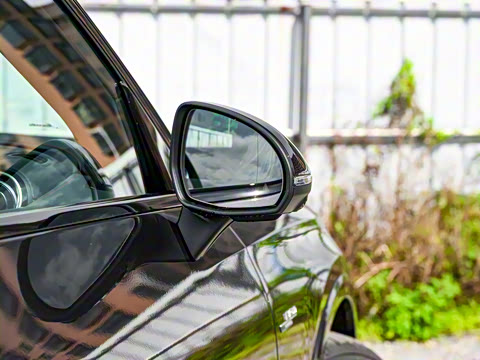 2025�� AMG GLC 43 4MATIC