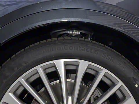 2020�� xDrive40i �����ͺ�����װ