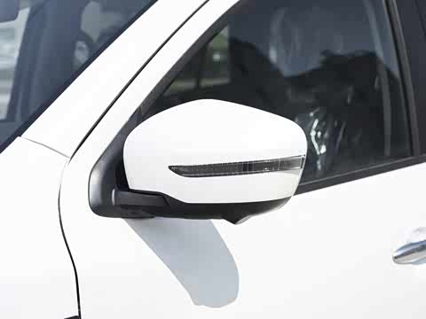 2025�� 2.0T ���������;����