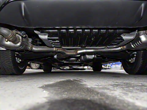 2021�� �Ŀ� E 300 �˶���