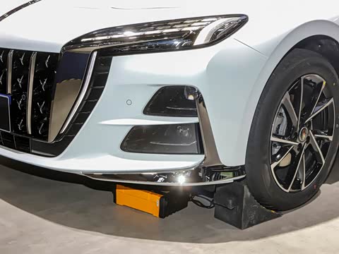 2025�� 2.0T ������