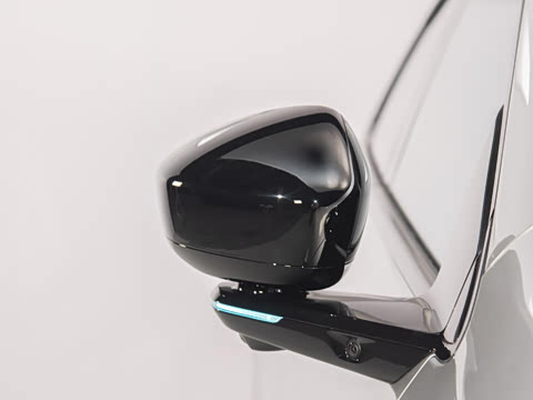 2025�� 702 �������� Ultra