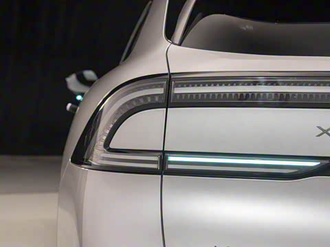 2025�� 702 �������� Ultra