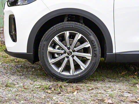 2025�� 2.0T ��������� 7��