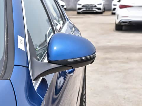 2025�� �Ŀ� C 260 L �˶���