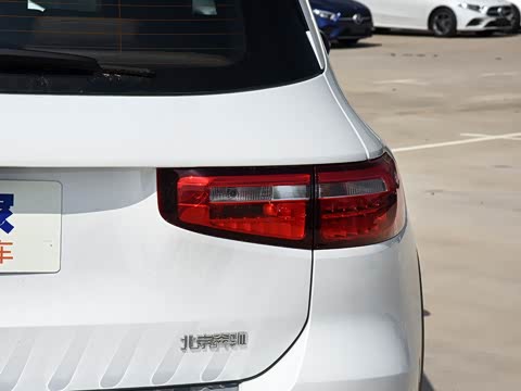 2020�� GLB 180 ʱ����