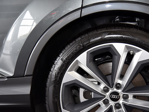 2022�� 55 TFSI quattro S line�˶���