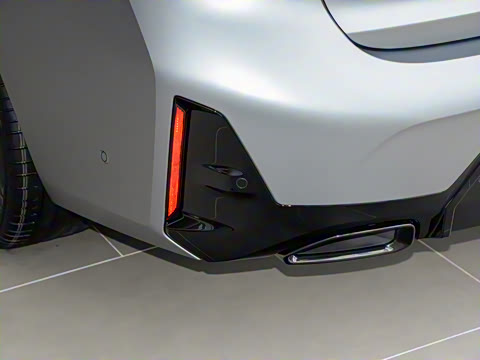 2025�� 330Li 50����������