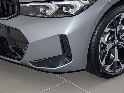 2025�� 330Li 50����������