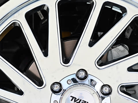 2025�� 2.3T ����SV7 �͹���