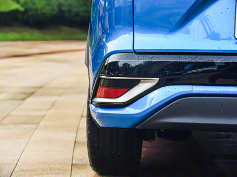 2023�� 2.0L ���ܵ��˫�� �˶���