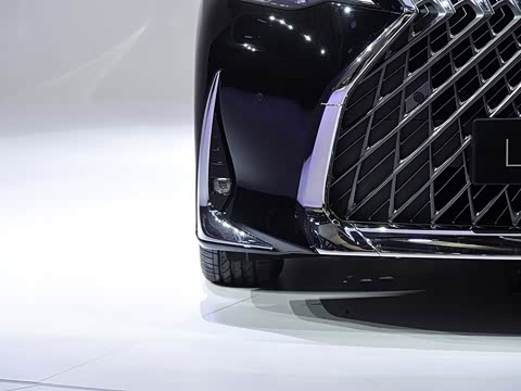 2020�� 300h ����������