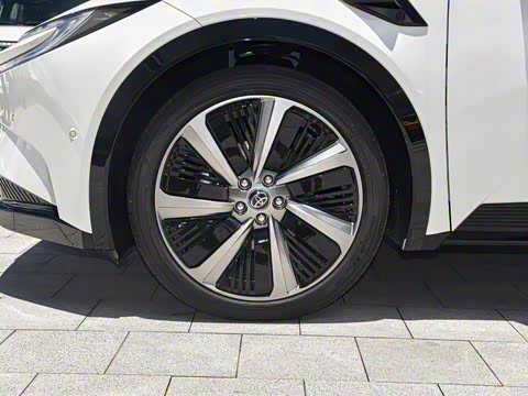 2025�� 630 MAX���а�