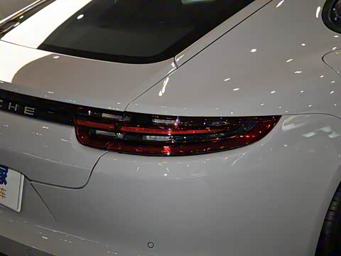 2018�� Panamera 4 E-Hybrid 2.9T