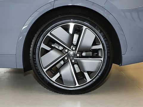 2025�� Max ���ܻ��°�