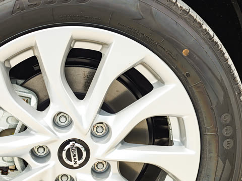 2024�� �Ŀ��� ���� 1.6XE CVT���ʰ�