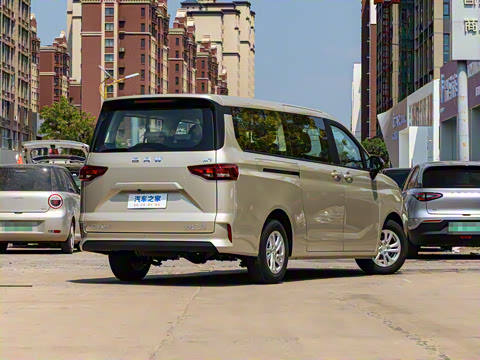 2025�� 2.0L �ֶ���������� 7��