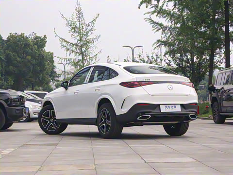 2025�� �Ŀ� GLC 260 4MATIC ����SUV