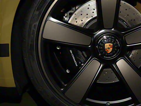 2025�� Spirit 70 3.6T Heritage Design