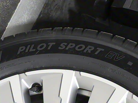 2025�� Ultra ������