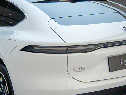 2025�� 102kWh ǩ����