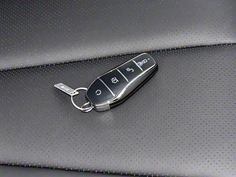 2025�� EV 470KM������