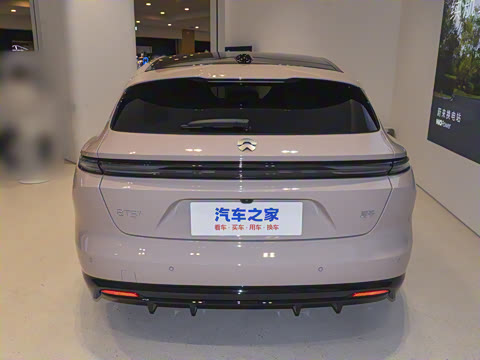2025�� 75kWh Touring