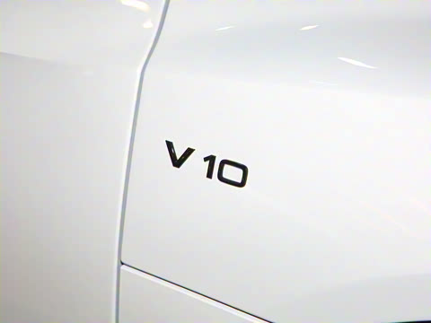 2022�� V10 Coupe performance