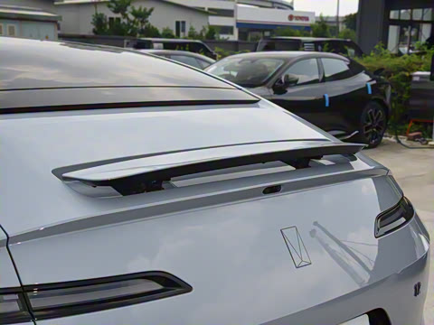 2025�� �Ŀ� Max�����