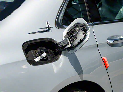 2023�� �Ŀ� E 300 L �˶�ʱ����