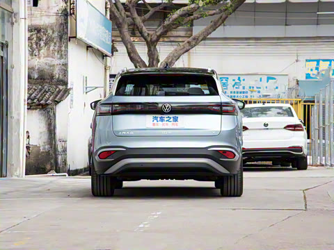 2023�� ������������