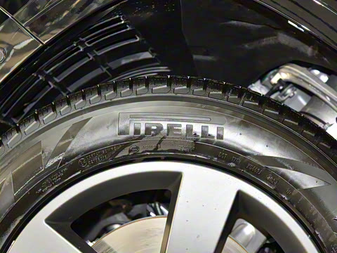 2025�� 130 3.0T P400 ����������