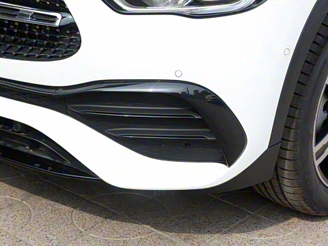 2023�� GLA 220 4MATIC