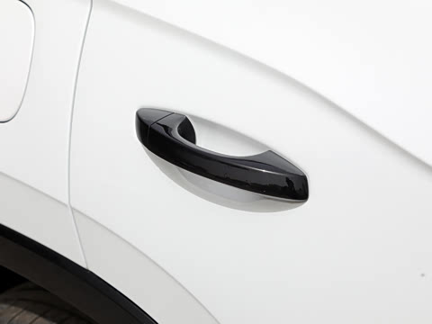 2023�� �Ŀ� 380TSI ����R-Line Pro�ǻ۰�