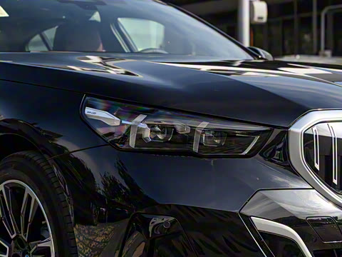 2025�� 530Li xDrive ������װ