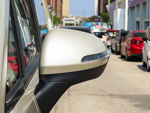 2025�� 2.0L �ֶ���������� 7��