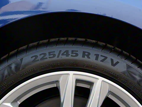 2021�� 28T ������