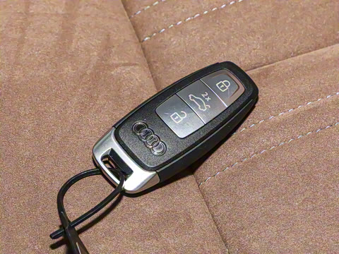 2025�� 45 TFSI ������