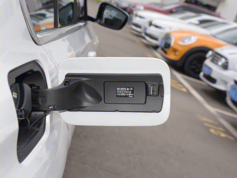 2022�� 325i M�˶���װ